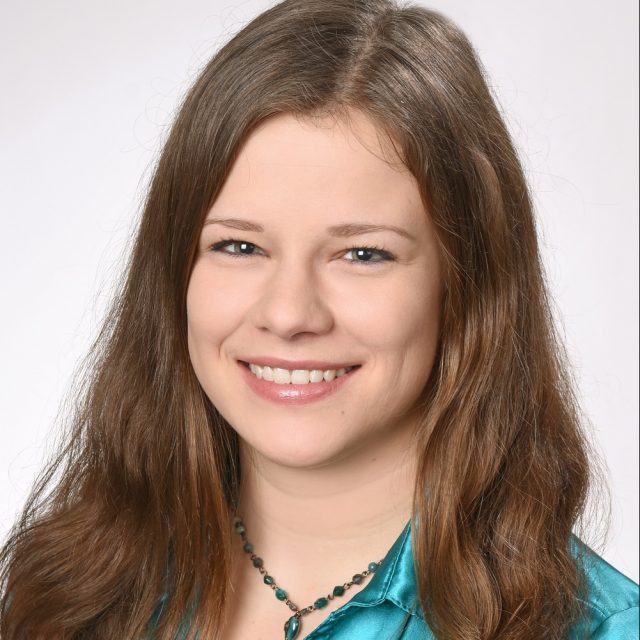 Stefanie Manhart